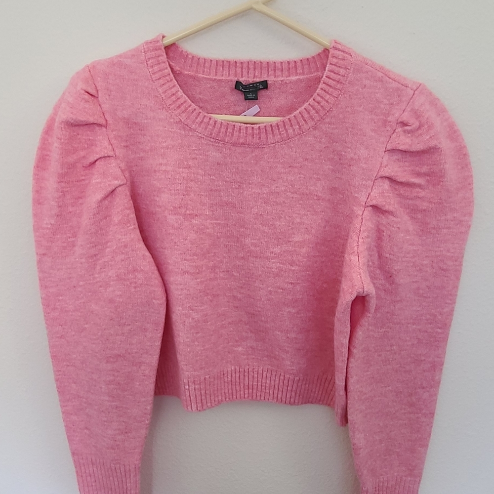 Wild fable top